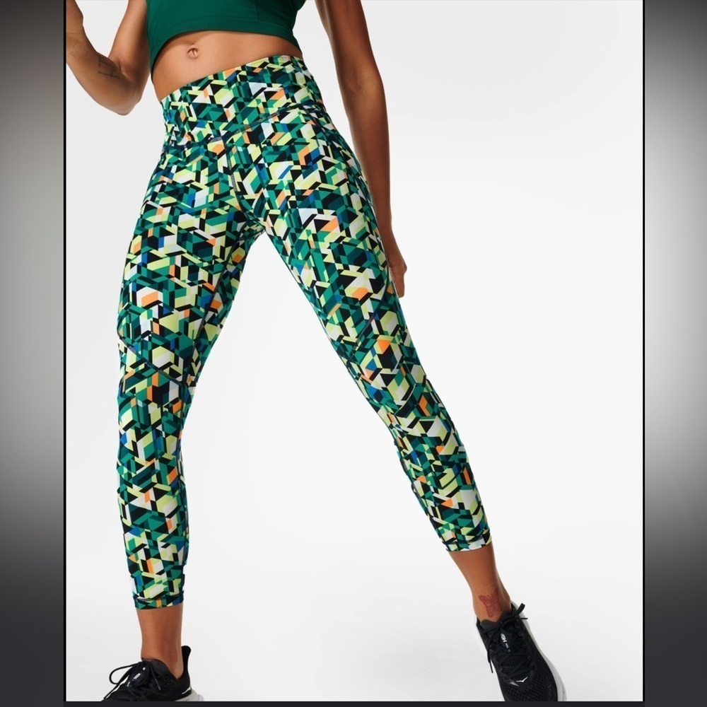 Sweaty Betty 7/8 Workout Leggings Green Geo Maze Print size medium 8 - 10